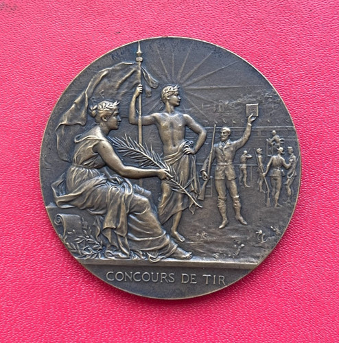 Médaille bronze coffret - &,