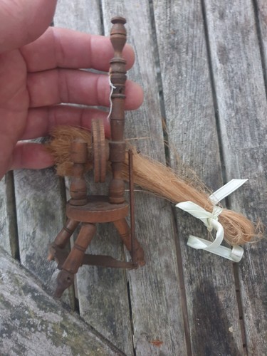 Jouet ancien rouet poupee - jouet,