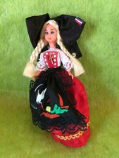 Poupée  folklorique