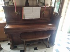 piano droit(1900) à venir chercher sur place