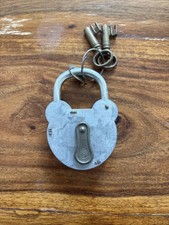 Ancien Cadenas à Clé France