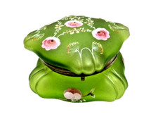 Boite, poudrier en verre vert