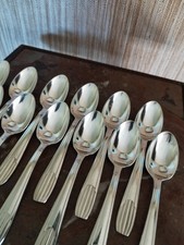 12 Petites Cuillères en