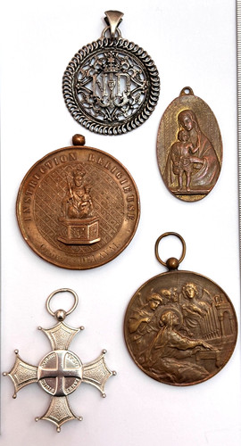 Lot objet ancien religieux
