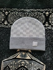 Bonnets LOUIS Vuitton Gris