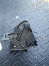 serrure de capot moteur