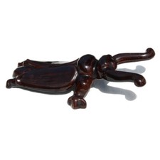 Art populaire / ancien tire bottes Le Grillon du Foyer en fonte émaillée