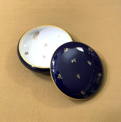 Boite ronde porcelaine signé - ronde,