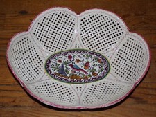 ANCIENNE PANIERE AJOUREE COUPE à FRUITS CERAMIQUE / MOUSTIER / peint a la main 