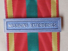 Agrafe  MISSIONS EXTÉRIEURES