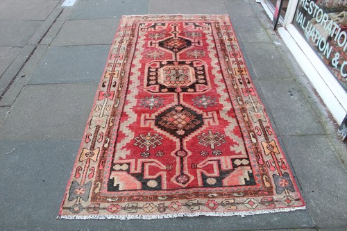 Tapis oriental laine rouge - tapis,