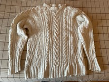 PULL CHAMULA Style Irlandais, 100% laine; Taille L ;parfait état; tricoté main 