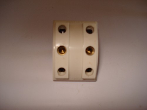 Ancienne prise multiple - prise,