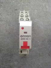 1 x OMRON relais + support double contact bobine 230V Enfichable   G2R