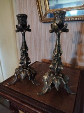 Paire de Bougeoirs en Bronze