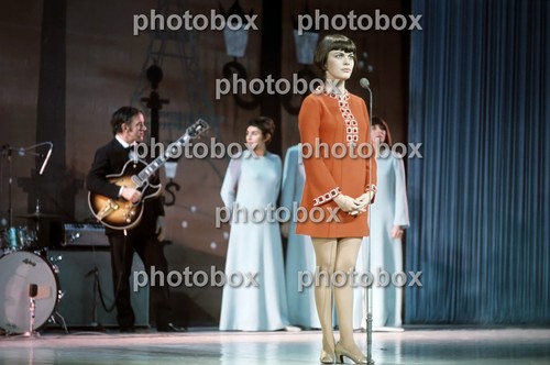 Mireille mathieu exclusive - mathieu,