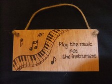 Plaque bois musique dessinée