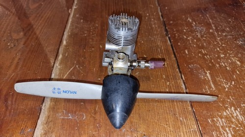 Moteur thermique vintage - vintage, enya
