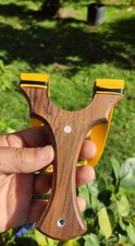 Slingshot / Lance Pierre