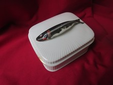 Ancienne BOÎTE pour SARDINES en PORCELAINE -TROMPE L'OEIL -  VICTORIA AUSTRIA