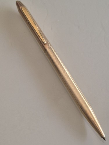 Ancien stylo bille waterman - À,
