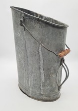 Ancien seau à charbon en