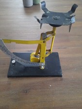 Pèse Lettre Manufrance jaune et noir - Production Posso - Vintage