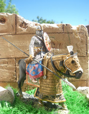 Soldat plomb MOYEN-AGE :  Le CLIBANAIRE SASSANIDE  PERSE , VIIème. no 83