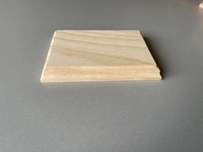 socle en bois brut pour