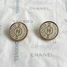 Lot de 2 boutons CHANEL