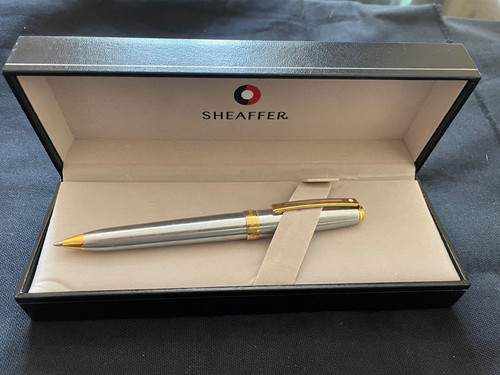 Stylo bille sheaffer - À,