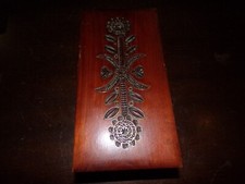 Ancienne boite à musique  et