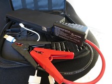 Booster starter et chargeur batterie lithium 18000 mAh 12V 1.5A