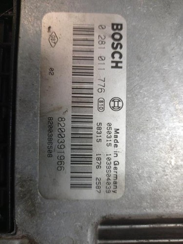 Calculateur moteur renault - calculateur,