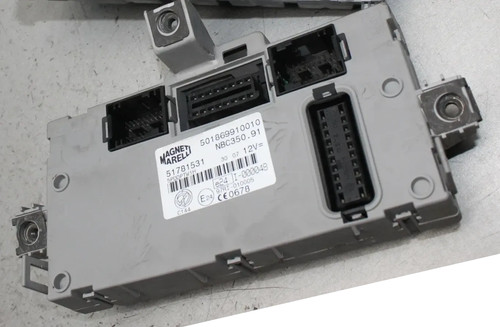 Fuse box for control module - fuse,