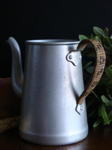 Pot vintage ancienne eau - vintage,