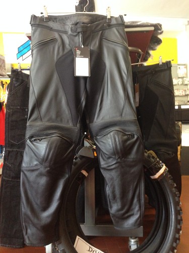 Pantalon cuir moto - moto, dainese