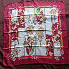Foulard Courrèges Paris  Soie / Silk  Roulotté main Vintage