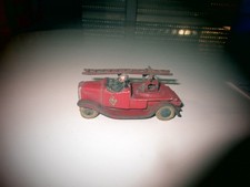 JOUET RENAULT CIJ  PLATRE ET FARINE POMPIER  -  ORIGINAL - JOUET ANCIEN