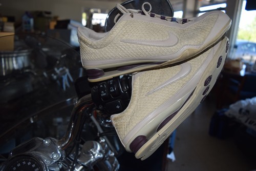The rival shox nike - shox,