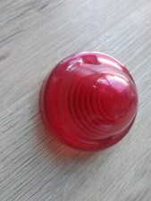 Cabochon rouge : 2CV HY