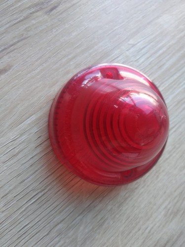 Cabochon rouge 2cv hy - :,