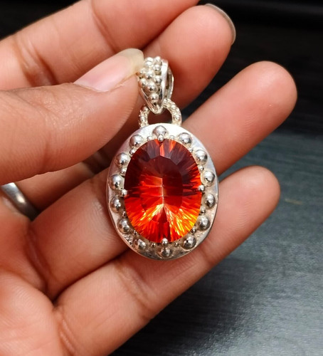 Pendentif topaze mystique feu