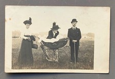 CARTE PHOTO ANCIENNE Landeau enfant Chapeau melon canne