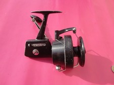 Moulinet de peche Bretton 809