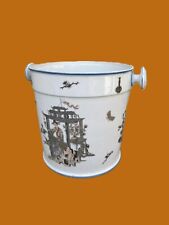 Rare pot d'aisance pot de chambre en porcelaine.