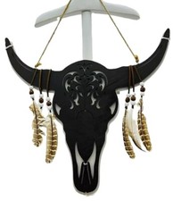 Décoration tête de buffle marron en bois avec perles bois et plumes 39x39cm env