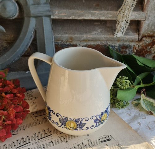 Ancien pot - ancien, lait