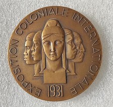 MEDAILLE EXPOSITION COLONIALE INTERNATIONALE PARIS 1931 .