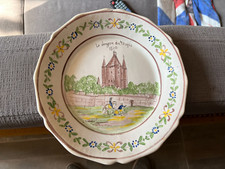 Assiette en faïence LE